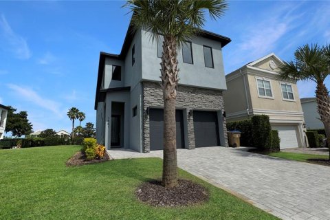 House in Four Corners, Florida 5 bedrooms, 354.79 sq.m. № 1828066 - photo 3