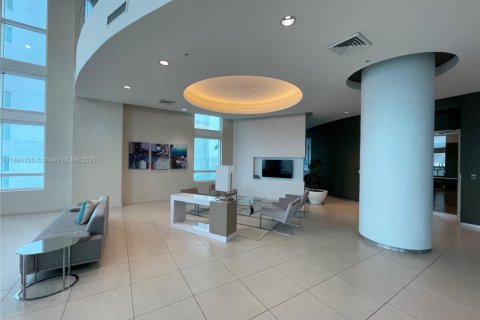 Condo in Miami, Florida, 1 bedroom  № 1944435 - photo 18