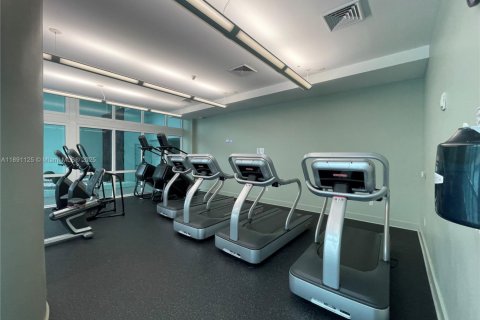 Condo in Miami, Florida, 1 bedroom  № 1944435 - photo 26