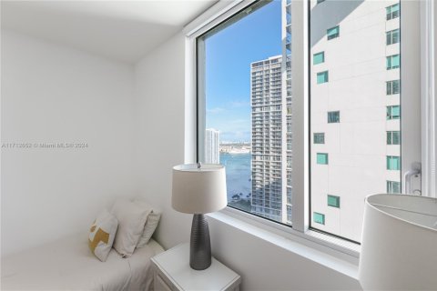 Condo in Miami, Florida, 2 bedrooms  № 1465773 - photo 24