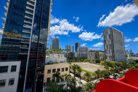 Condo in Miami, Florida, 1 bedroom  № 2086431 - photo 5