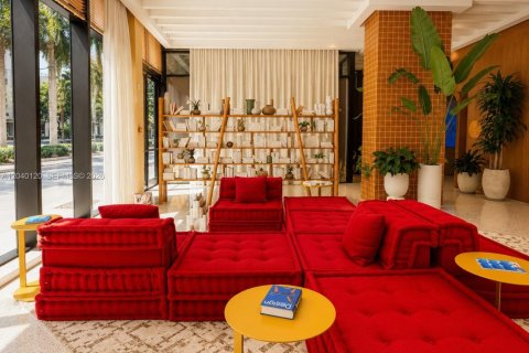 Condo in Miami, Florida, 1 bedroom  № 2086431 - photo 27