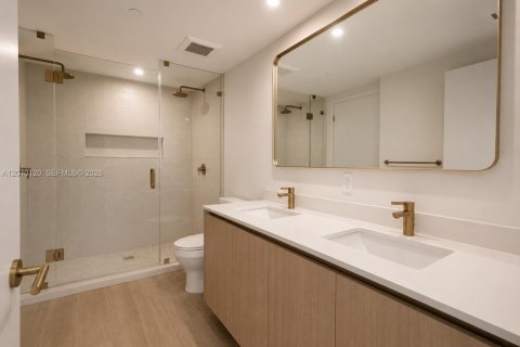 Condo in Miami, Florida, 1 bedroom  № 2086431 - photo 23