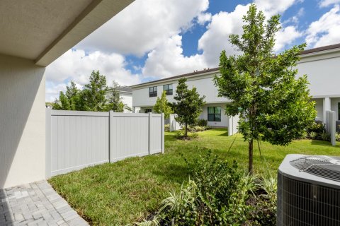 Touwnhouse à louer à Wellington, Floride: 3 chambres, 167.04 m2 № 2401821 - photo 11