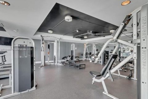 Condominio en venta en Miami, Florida, 1 dormitorio, 74.69 m2 № 2027932 - foto 19