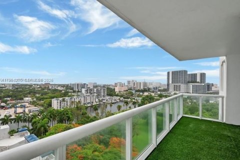 Condominio en venta en Miami, Florida, 1 dormitorio, 74.69 m2 № 2027932 - foto 27