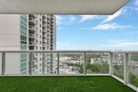 Condominio en venta en Miami, Florida, 1 dormitorio, 74.69 m2 № 2027932 - foto 26