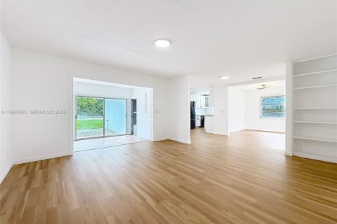 Villa ou maison à vendre à Ocala, Floride: 3 chambres, 193.61 m2 № 2059365 - photo 11