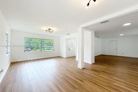 Villa ou maison à vendre à Ocala, Floride: 3 chambres, 193.61 m2 № 2059365 - photo 7