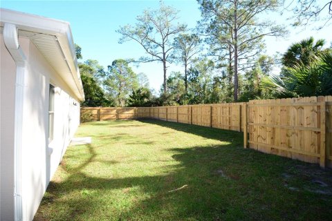 House in Palm Coast, Florida 3 bedrooms, 112.6 sq.m. № 1799729 - photo 10