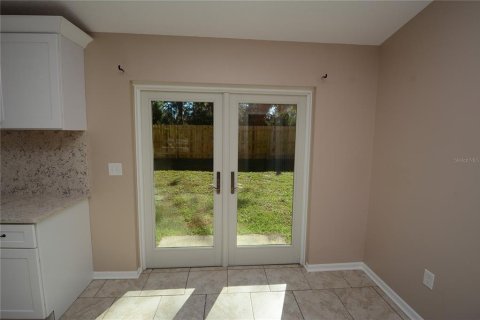 House in Palm Coast, Florida 3 bedrooms, 112.6 sq.m. № 1799729 - photo 12