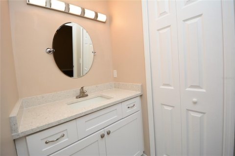 House in Palm Coast, Florida 3 bedrooms, 112.6 sq.m. № 1799729 - photo 18
