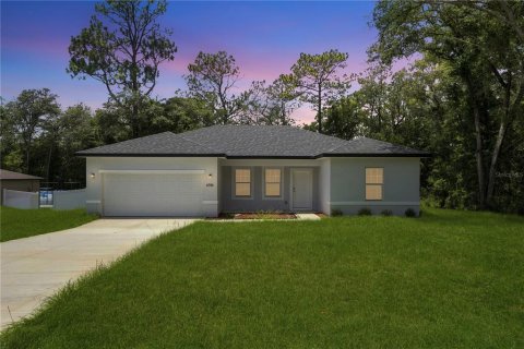 Casa en Dunnellon, Florida 4 dormitorios, 146.79 m2 № 2122795