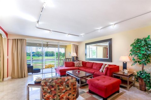 Condo in Pompano Beach, Florida, 3 bedrooms  № 2172498