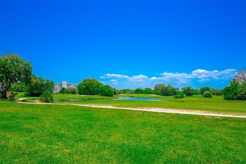 Condo in Pompano Beach, Florida, 3 bedrooms  № 2172498 - photo 16