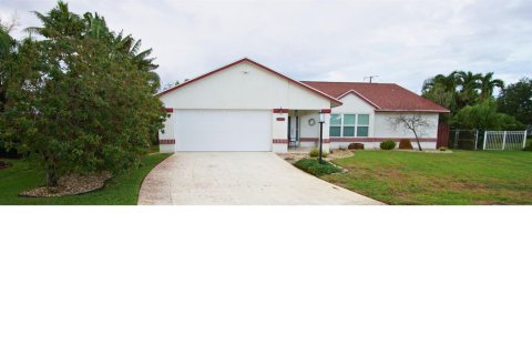 Villa ou maison à vendre à Lake Clarke Shores, Floride: 4 chambres, 196.58 m2 № 2192729 - photo 13