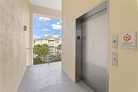Copropriété à vendre à Bradenton, Floride: 3 chambres, 172.24 m2 № 2422769 - photo 4