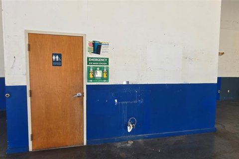 Снять в аренду коммерческую недвижимость в Дебари, Флорида № 2112239 - фото 12