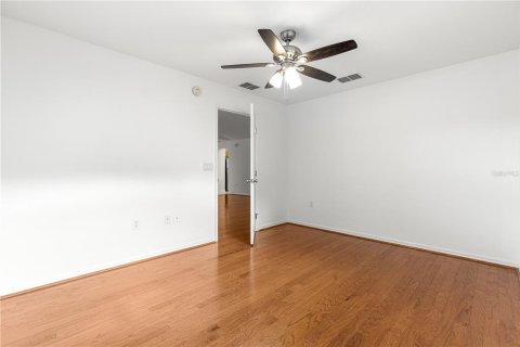 Duplex in Ocala, Florida 2 bedrooms, 162.02 sq.m. № 1899767 - photo 13