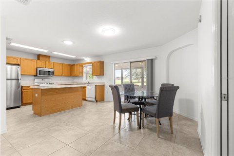 Duplex in Ocala, Florida 2 bedrooms, 162.02 sq.m. № 1899767 - photo 16