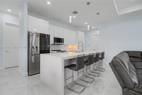 Villa ou maison à vendre à Lehigh Acres, Floride: 3 chambres, 152.64 m2 № 2080797 - photo 5