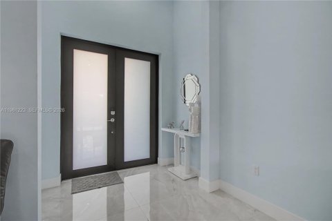 Villa ou maison à vendre à Lehigh Acres, Floride: 3 chambres, 152.64 m2 № 2080797 - photo 6