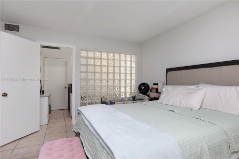 Condo in Davie, Florida, 2 bedrooms  № 1704472 - photo 29