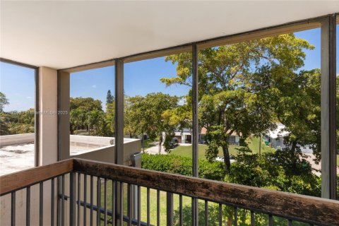 Condo in Davie, Florida, 2 bedrooms  № 1704472 - photo 30