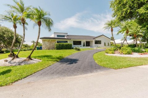 Villa ou maison à louer à Palmetto Bay, Floride: 4 chambres, 262.08 m2 № 1929821 - photo 20