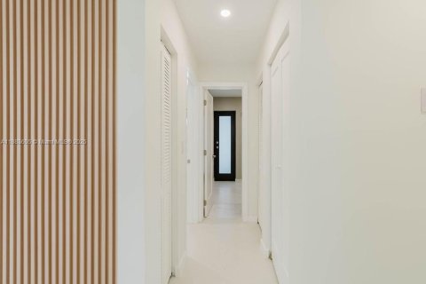 Villa ou maison à louer à Palmetto Bay, Floride: 4 chambres, 262.08 m2 № 1929821 - photo 12
