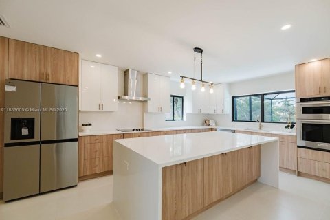 Villa ou maison à louer à Palmetto Bay, Floride: 4 chambres, 262.08 m2 № 1929821 - photo 3