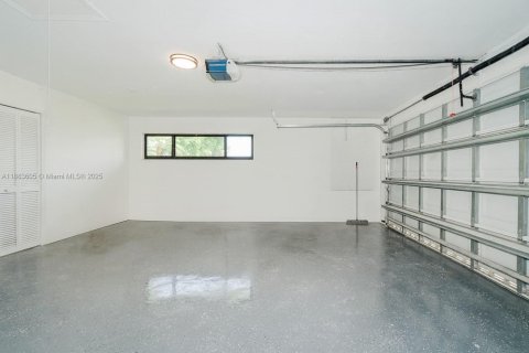 Villa ou maison à louer à Palmetto Bay, Floride: 4 chambres, 262.08 m2 № 1929821 - photo 18
