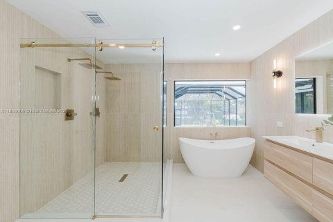 Villa ou maison à louer à Palmetto Bay, Floride: 4 chambres, 262.08 m2 № 1929821 - photo 6