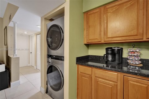 Condominio en venta en Plantation, Florida, 2 dormitorios, 104.24 m2 № 2058256 - foto 13