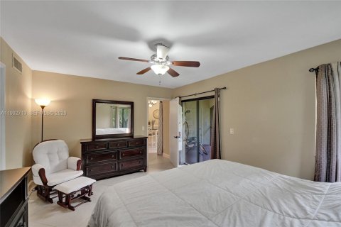 Condominio en venta en Plantation, Florida, 2 dormitorios, 104.24 m2 № 2058256 - foto 17