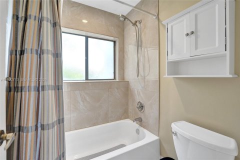 Condominio en venta en Plantation, Florida, 2 dormitorios, 104.24 m2 № 2058256 - foto 19