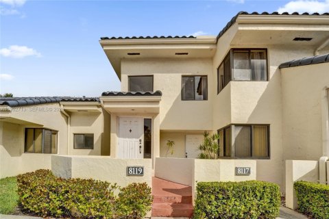 Condominio en Plantation, Florida, 2 dormitorios  № 2058256