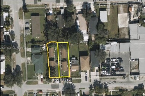 Commercial property in Miami, Florida 111.67 sq.m. № 2263318 - photo 2