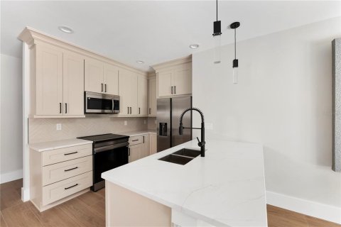 Villa ou maison à vendre à Sanford, Floride: 4 chambres, 186.27 m2 № 2124869 - photo 7