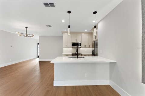 Villa ou maison à vendre à Sanford, Floride: 4 chambres, 186.27 m2 № 2124869 - photo 18