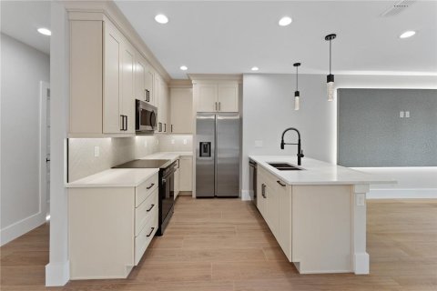 Villa ou maison à vendre à Sanford, Floride: 4 chambres, 186.27 m2 № 2124869 - photo 13
