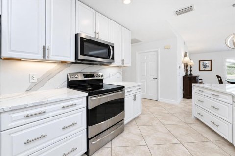 Casa en venta en Rotonda, Florida, 3 dormitorios, 176.14 m2 № 2385853 - foto 16