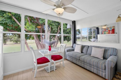 Condo in Margate, Florida, 1 bedroom  № 1971428 - photo 8