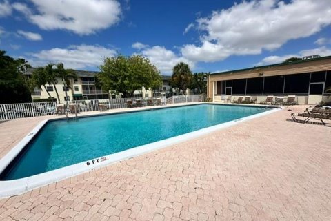 Condominio en venta en Tamarac, Florida, 2 dormitorios, 87.33 m2 № 2065728 - foto 19