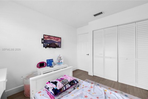 Copropriété à vendre à Hialeah Gardens, Floride: 4 chambres, 120.4 m2 № 2072671 - photo 29