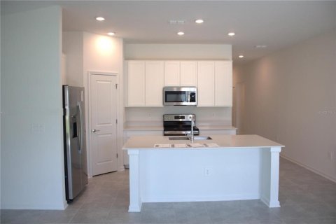 Casa en alquiler en Davenport, Florida, 3 dormitorios, 144.93 m2 № 1902661 - foto 3