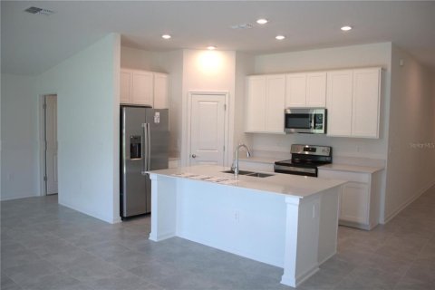 Casa en alquiler en Davenport, Florida, 3 dormitorios, 144.93 m2 № 1902661 - foto 4