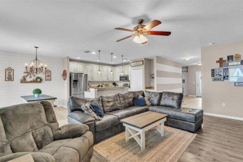 Casa en venta en Auburndale, Florida, 4 dormitorios, 167.41 m2 № 1569603 - foto 2
