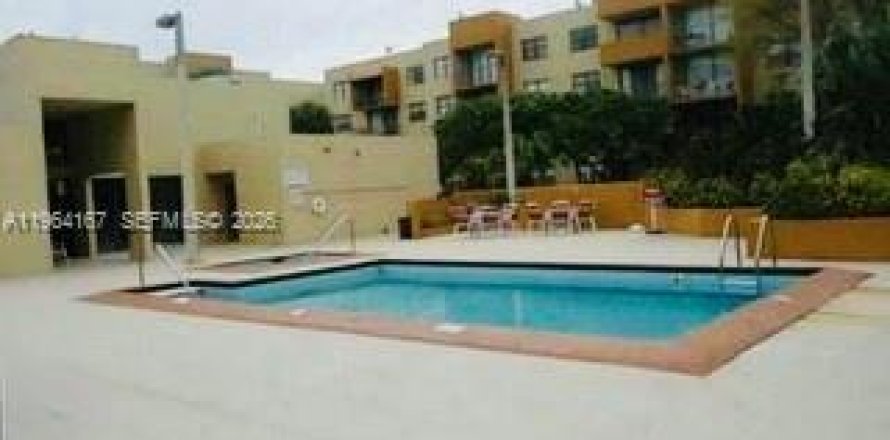 Condo à Miami, Floride, 2 chambres № 2046211