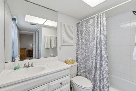 House in Port Charlotte, Florida 3 bedrooms, 180.04 sq.m. № 2101805 - photo 22